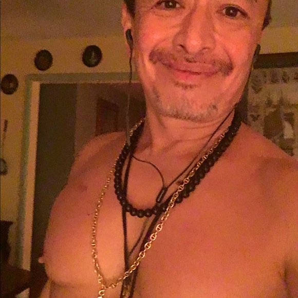 Meet your Posher, Gerald - Picture 1 of 3